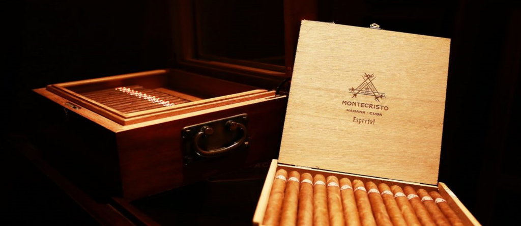 How to store cigars in a humidor ?